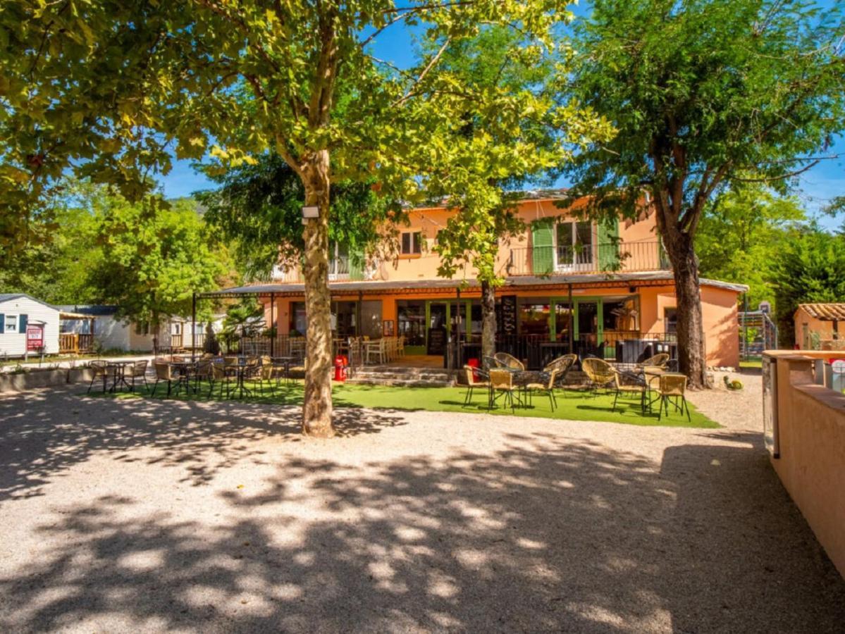 Camping Hotel Les Rives Du Loup Туррет-сюр-Лу Экстерьер фото